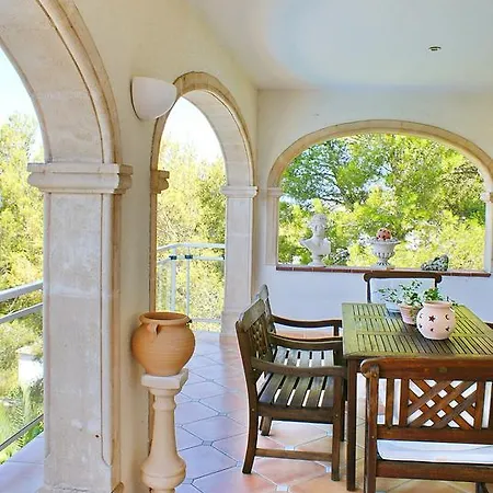 Planta Baja De Un Chalet Con Entrada Independiente Casa Compartida *