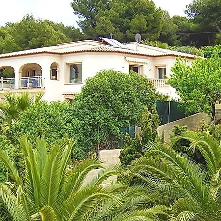 Planta Baja De Un Chalet Con Entrada Independiente Casa Compartida Jávea